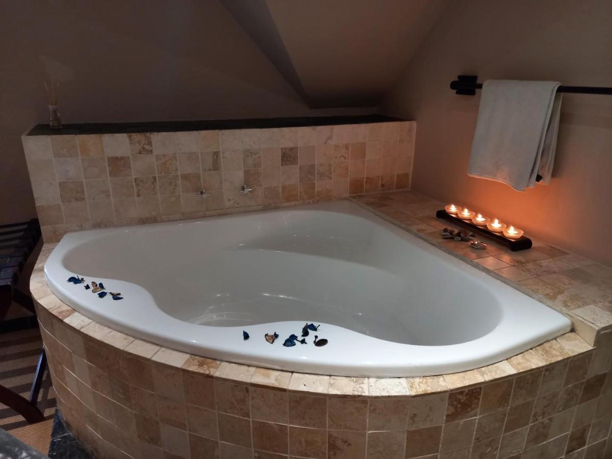 Mandalay Beach Guest House Bloubergstrand Extérieur photo