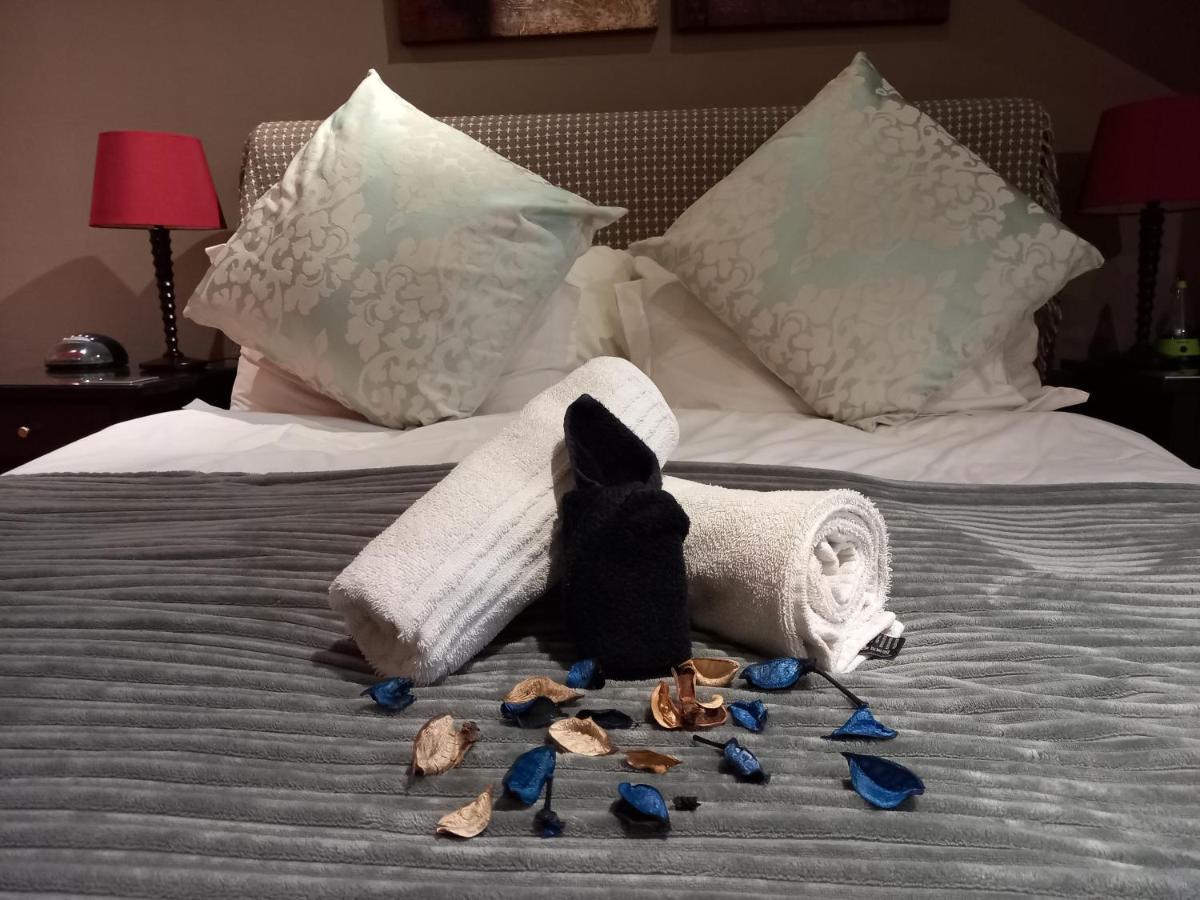 Mandalay Beach Guest House Bloubergstrand Extérieur photo