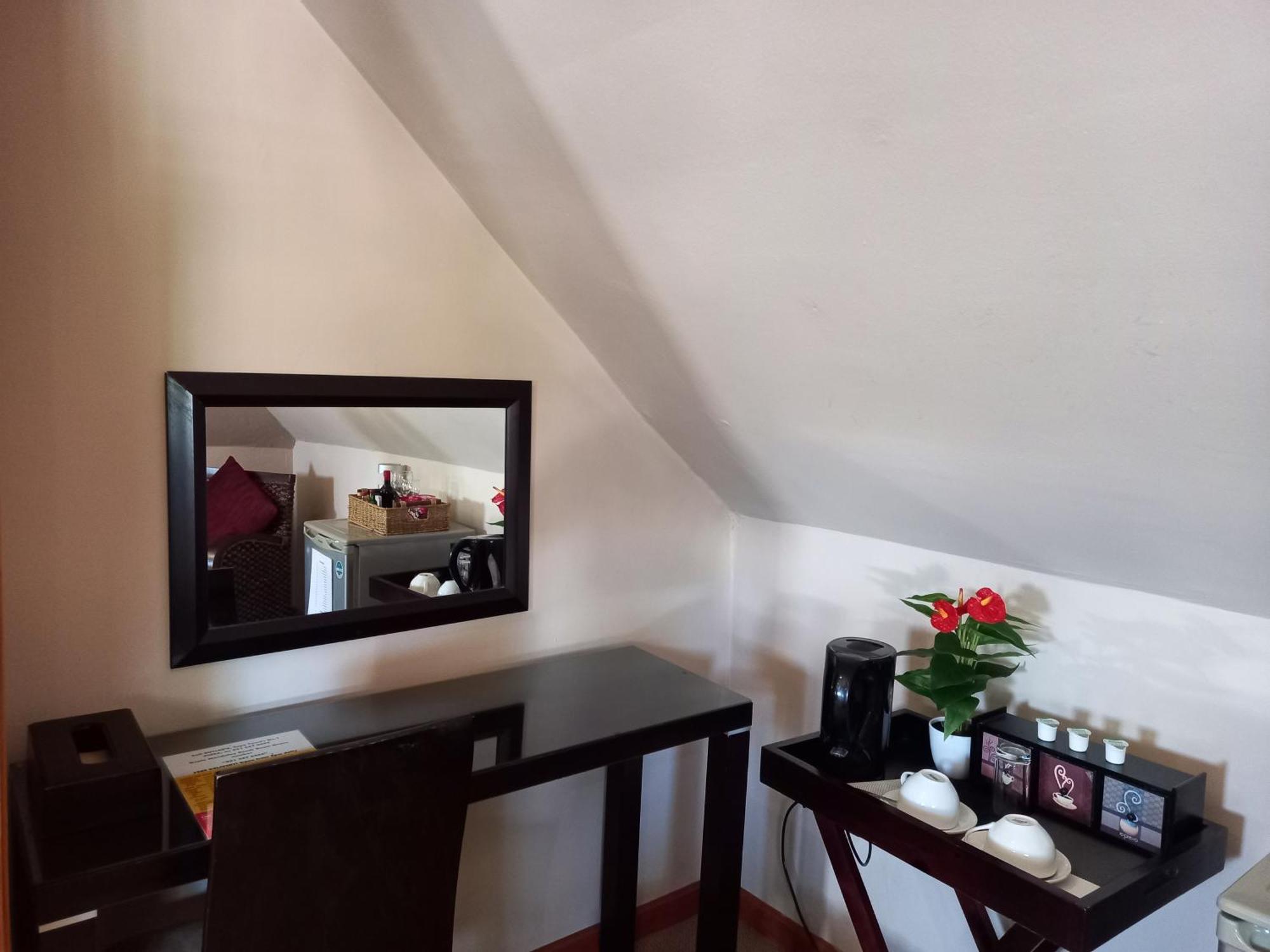 Mandalay Beach Guest House Bloubergstrand Extérieur photo